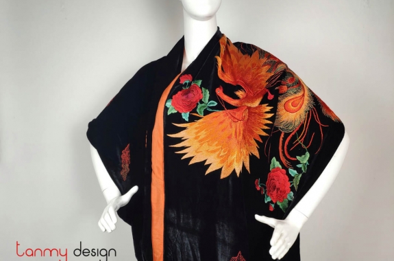 Silk and velvet scarf with embroidery of phoenix